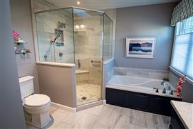 Master Bathroom (51)