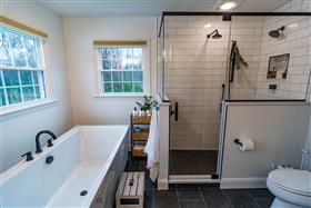 : 20220407 Master Bath-4